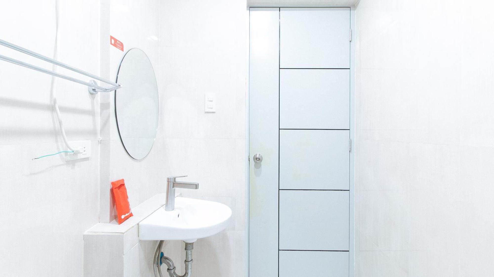 Reddoorz Near Naia Terminal 1 Hotell Paranaque City Eksteriør bilde