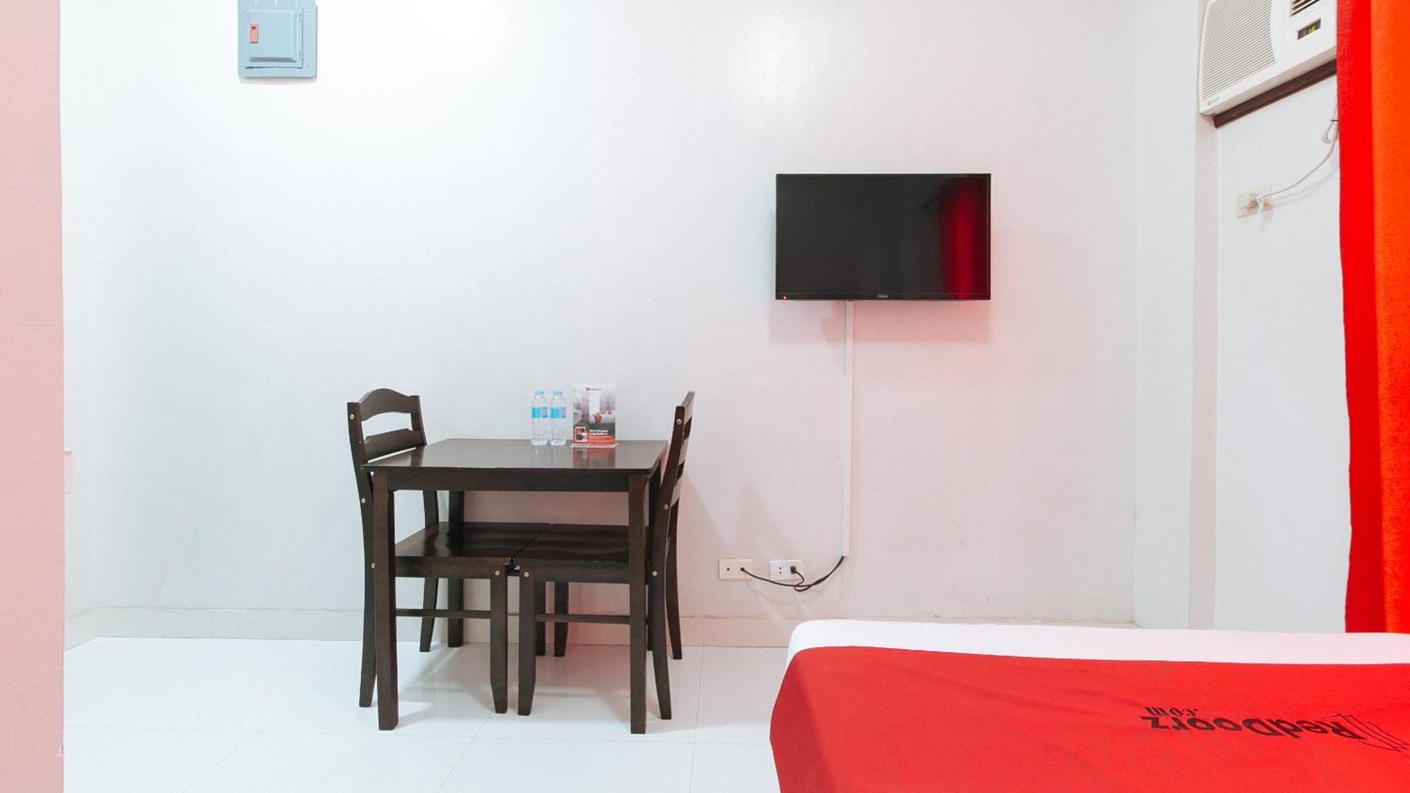 Reddoorz Near Naia Terminal 1 Hotell Paranaque City Eksteriør bilde