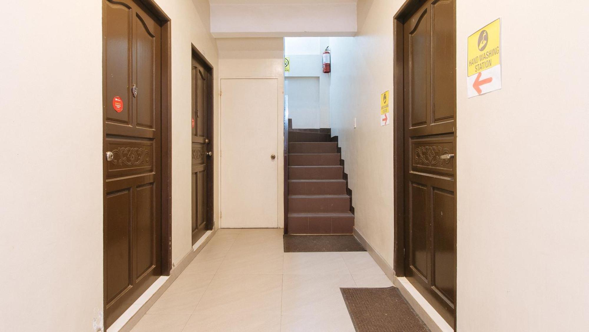 Reddoorz Near Naia Terminal 1 Hotell Paranaque City Eksteriør bilde